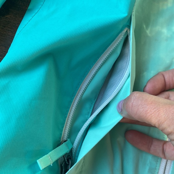 North face shell - Picture 2 of 5